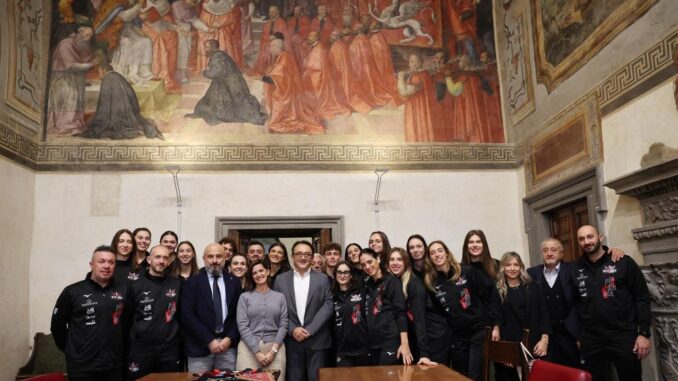 La Bartoccini MC Restauri ricevuta Comune: omaggio alla Sindaca