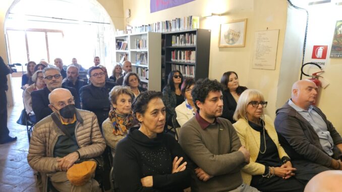 Movimento 5 Stelle presenta lista regionale: 10 uomini e 10 donne