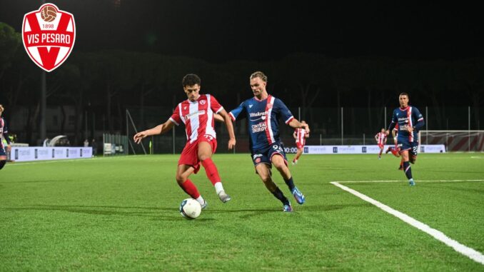 Il Perugia pareggia zero a zero a Pesaro, torna con un solo punto