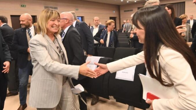 Il 68% degli elettori segue i candidati umbri sui social