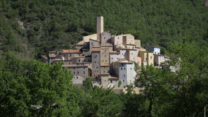Grande risalto a Postignano per la presentazione del libro