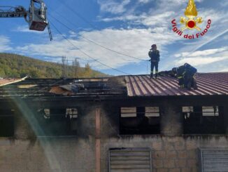 Incendio azienda agricola a Ripole, ordinanza per misure sanitarie