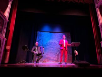 Successo a Montecastello di Vibio per Pino Strabioli e Paolo Poli