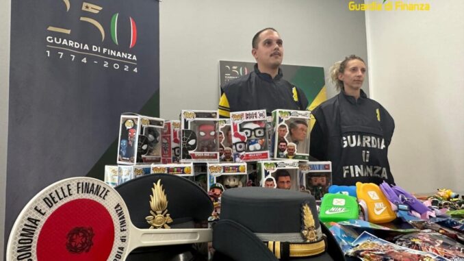 Sequestrati oltre 10.000 prodotti contraffatti a Città di Castello 
