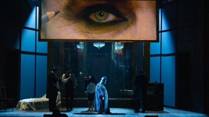 Magnifica presenza di Ferzan Ozpetek in scena a Spoleto