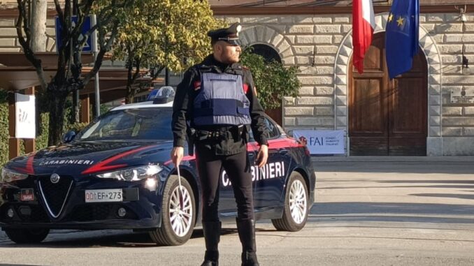 Foligno, 17enne arrestato per spaccio