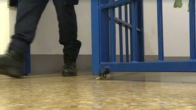 Accusato di minacce, vìola il divieto: 50enne finisce in carcere