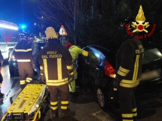 Incidente stradale ad Amelia: auto finisce contro un muro 