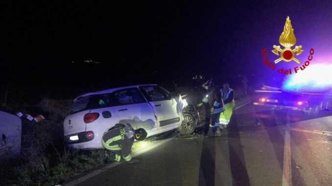 Scontro tra auto sulla Pievaiola a Mugnano: tre feriti