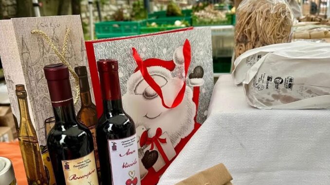 Mercato dell'Arco Etrusco: eccellenze locali per il Natale