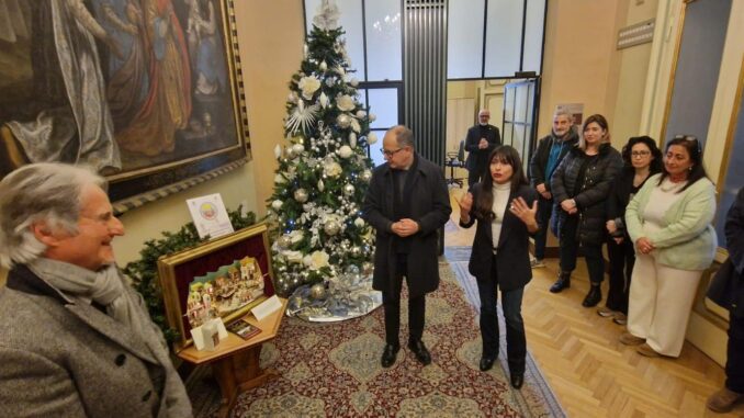 Il Vescovo Maffeis benedice il Presepe alla Provincia