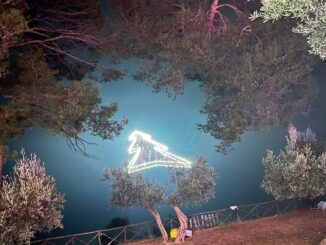Luci sul Trasimeno, con l’omaggio alla Befana cala il sipario