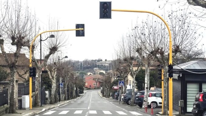 Avigliano Umbro, attivato il nuovo semaforo per la sicurezza