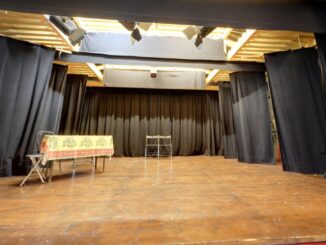 “Classe di Ferro” al Teatro Bicini: riflettori sulla terza età