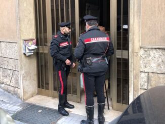 Donna aggredita a Terni, la Procura apre un fascicolo per rapina e lesioni 