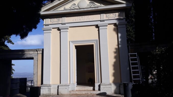 Stop al forno crematorio di Perugia per manutenzione