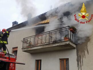 Incendio in un appartamento a Orvieto, gravi danni ma nessun ferito