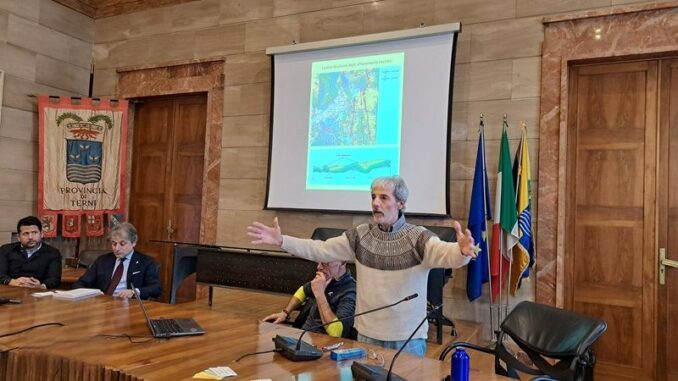 Presentato libro di Enrico Squazzini sul Nera a Terni