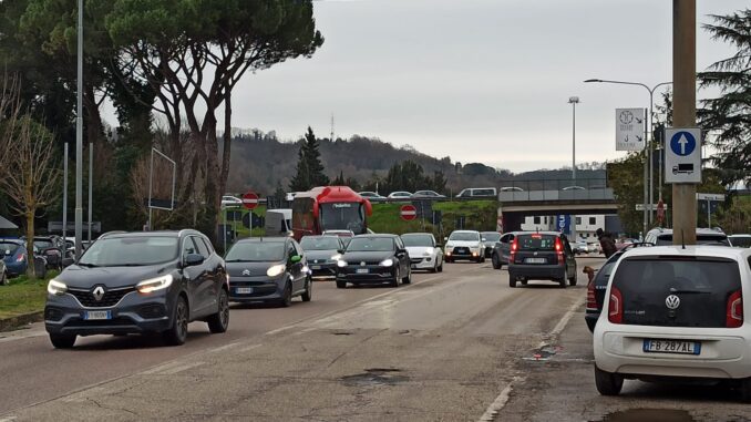 Ponte San Giovanni, pressing civico sul traffico insostenibile