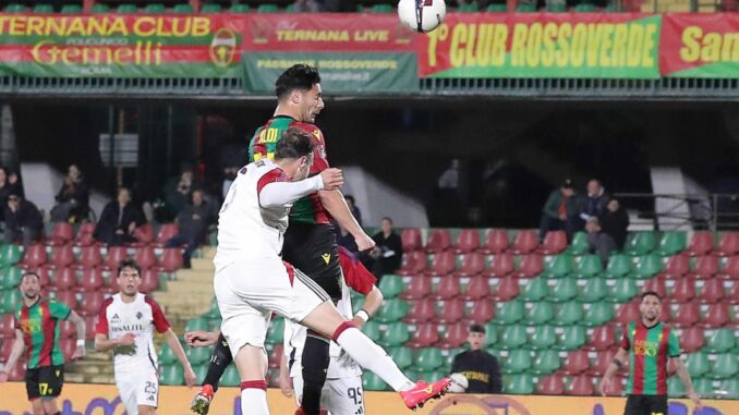 Ternana vince e accorcia sull’Entella, decisivo Aloi