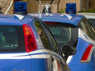 Aggredisce gli agenti, 25enne arrestato per resistenza e lesioni a pubblico ufficiale