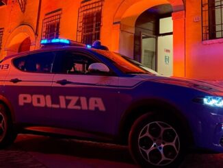Tredicenne accerchiato rapinato, due minori denunciati