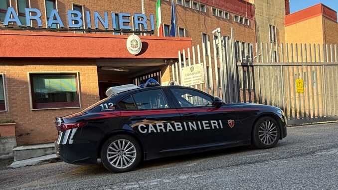 Pusher inseguito e arrestato a Perugia: cocaina nell’auto