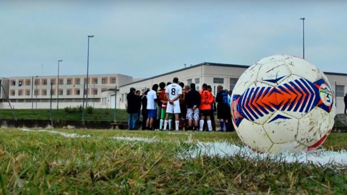 Riattivazione del campo sportivo nel carcere di Capanne