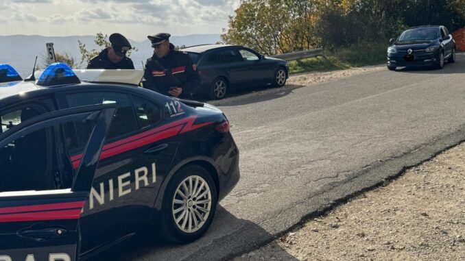 Trovato in possesso di hashish e marijuana