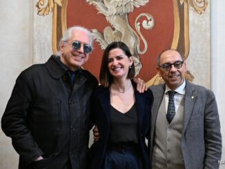 Perugia si svela: Harari cattura l'anima cittadina
