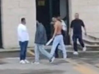 Lite a Fontivegge, denunciato l'uomo con il machete