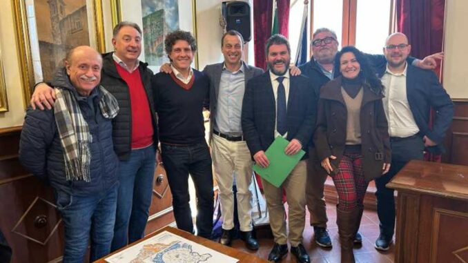 Discussi temi su energia, rifiuti e sostenibilità in Umbria