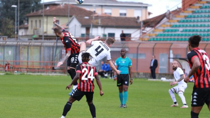 La Ternana cade a Lucca: quattro gol dalla Lucchese