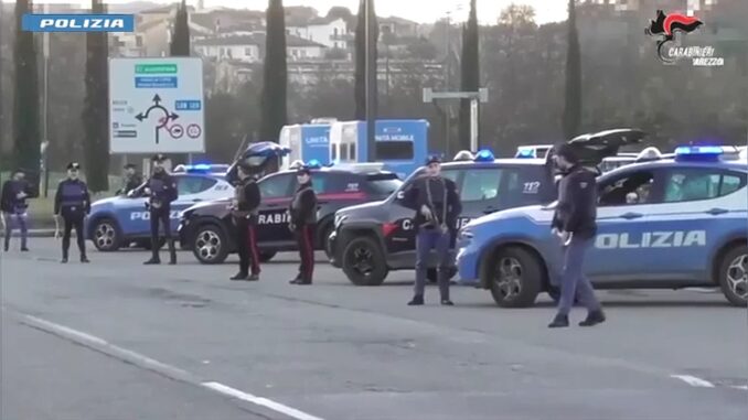 Banda dei furti orafi sgominata tra Arezzo e Romania