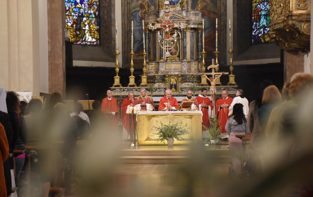Terni, in Cattedrale celebrazione della Domenica delle Palme