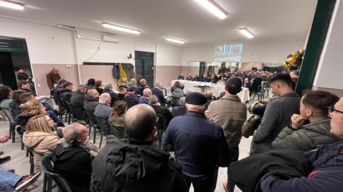 Assemblea a Balanzano, cittadini e amministratori a confronto
