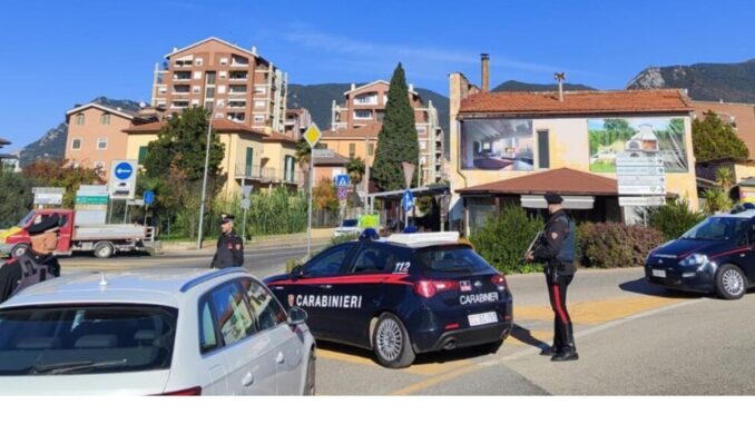 Controlli stradali a Terni, 9 denunce e 18 patenti ritirate