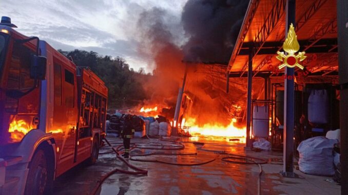 Coordinamento per la salute pubblica, incendio a Umbertide