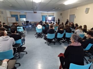 Sicurezza stradale, la Polizia incontra gli studenti