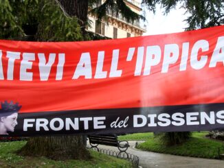 Scontro in piazza e in aula sulla manovra fiscale regionale