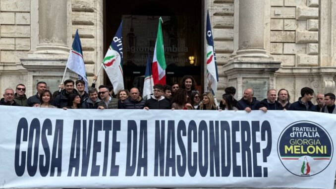 Centrodestra in piazza a Perugia contro la manovra