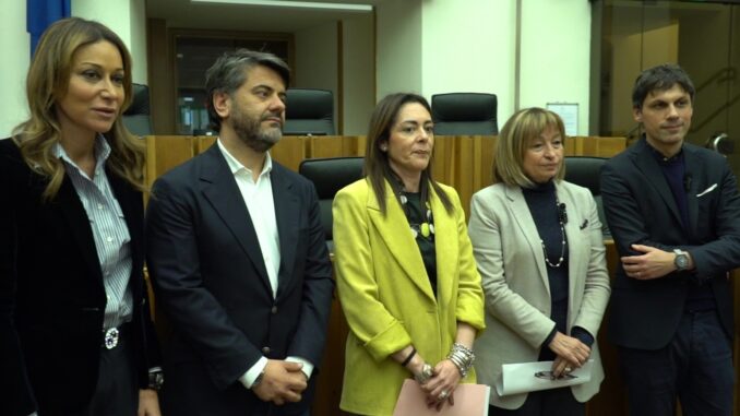 La minoranza accusa il governo di dati falsati e poca trasparenza