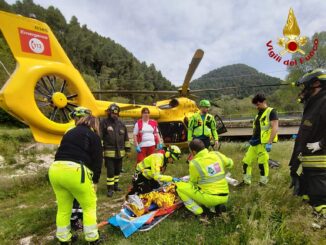 Incastrato nella motozappa, soccorso un uomo a Stroncone