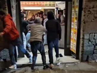 Aggressione choc in locale etnico: ferito 21enne