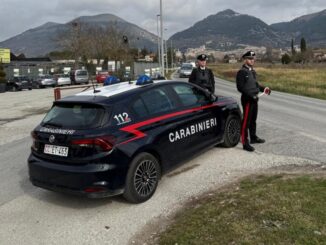 Gubbio, 65enne denunciato per sabotaggio con viti in strada
