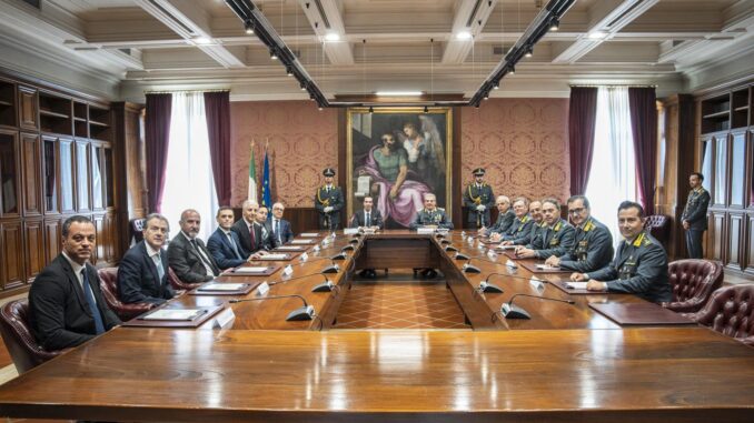 Accordo rinnovato tra Dogane e Finanza per i controlli