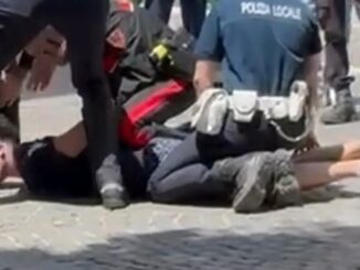 Tenta rapina al Superconti e aggredisce due persone, fermato