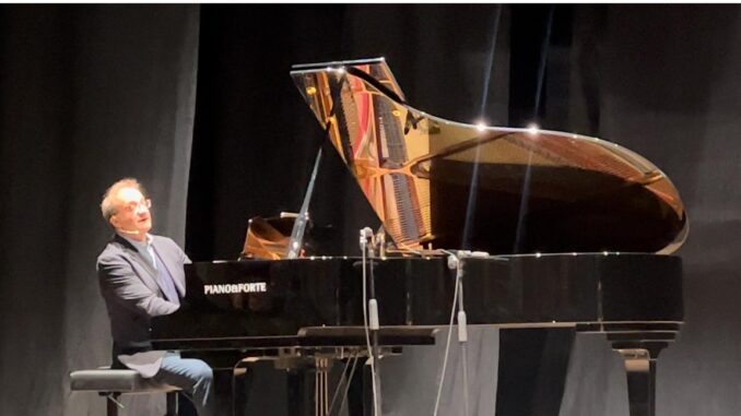 Giacomo Puccini tra storia e intelligenza artificiale, uno spettacolo sorprendente