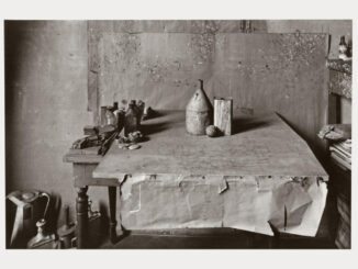 Gianni Berengo Gardin fotografa lo studio di Giorgio Morandi in apertura alla GNU