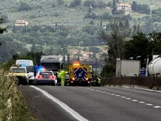 Incidente sulla SS75 tra Foligno e Spello, un ferito
